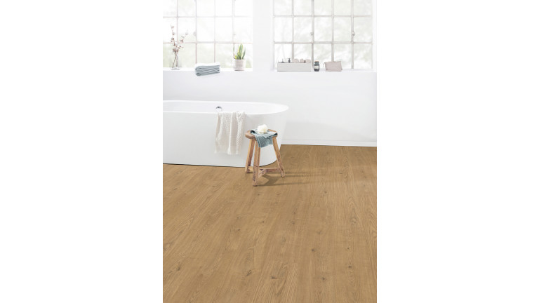 EGGER Natural Berdal Oak Nedvességálló Design Padló