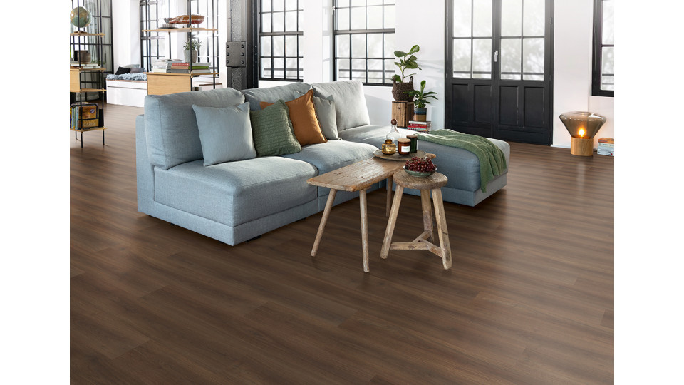 EGGER Dark Bedollo Walnut Laminált Padló