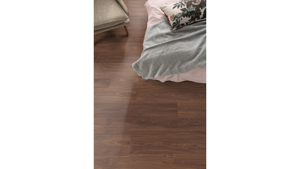 EGGER Walnut La Paz Laminált Padló